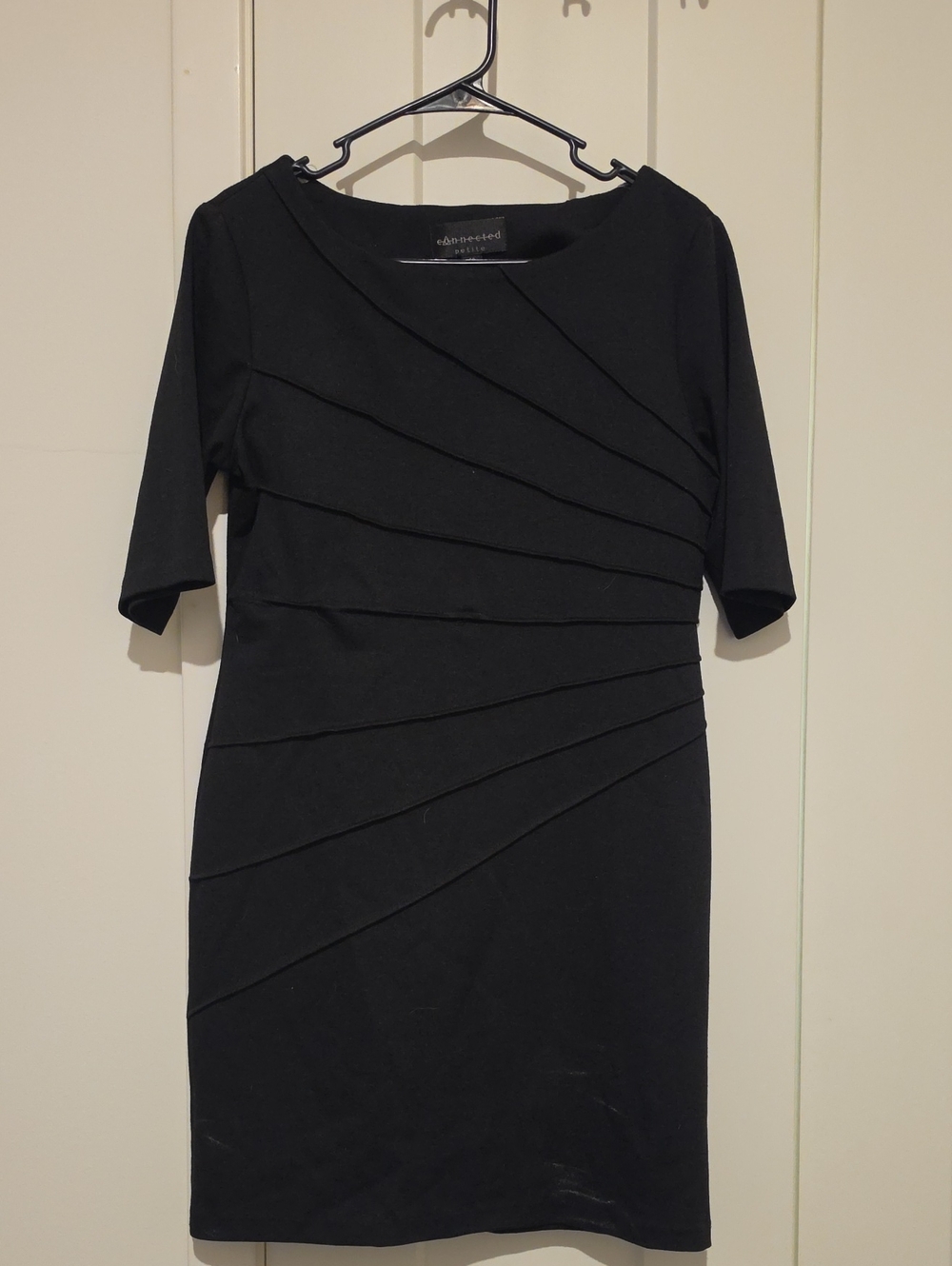 Connected Apparel Black Pleated Sheath Midi Dress with Short Sleeves